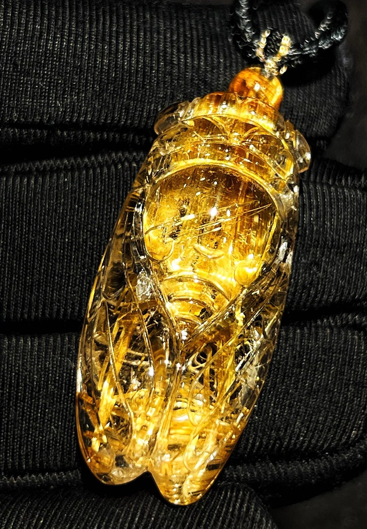 Superb Natural Rutilated Quartz Pendant - Cicada - 3
