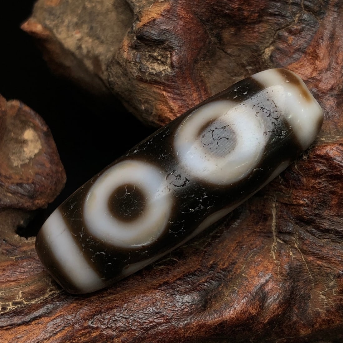Old Tibetan Three Eyes DZI Agate Pendant - 2