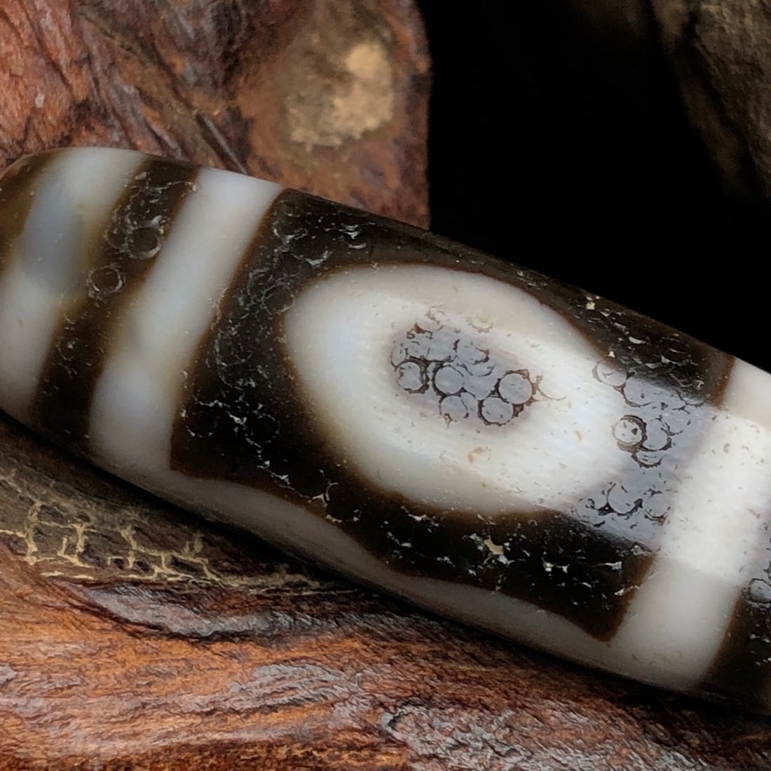 Old Tibetan Three Eyes DZI Agate Pendant - 7
