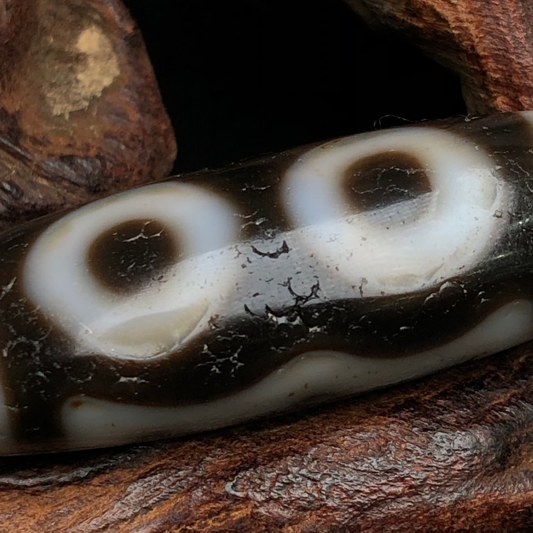 Old Tibetan Three Eyes DZI Agate Pendant - 8