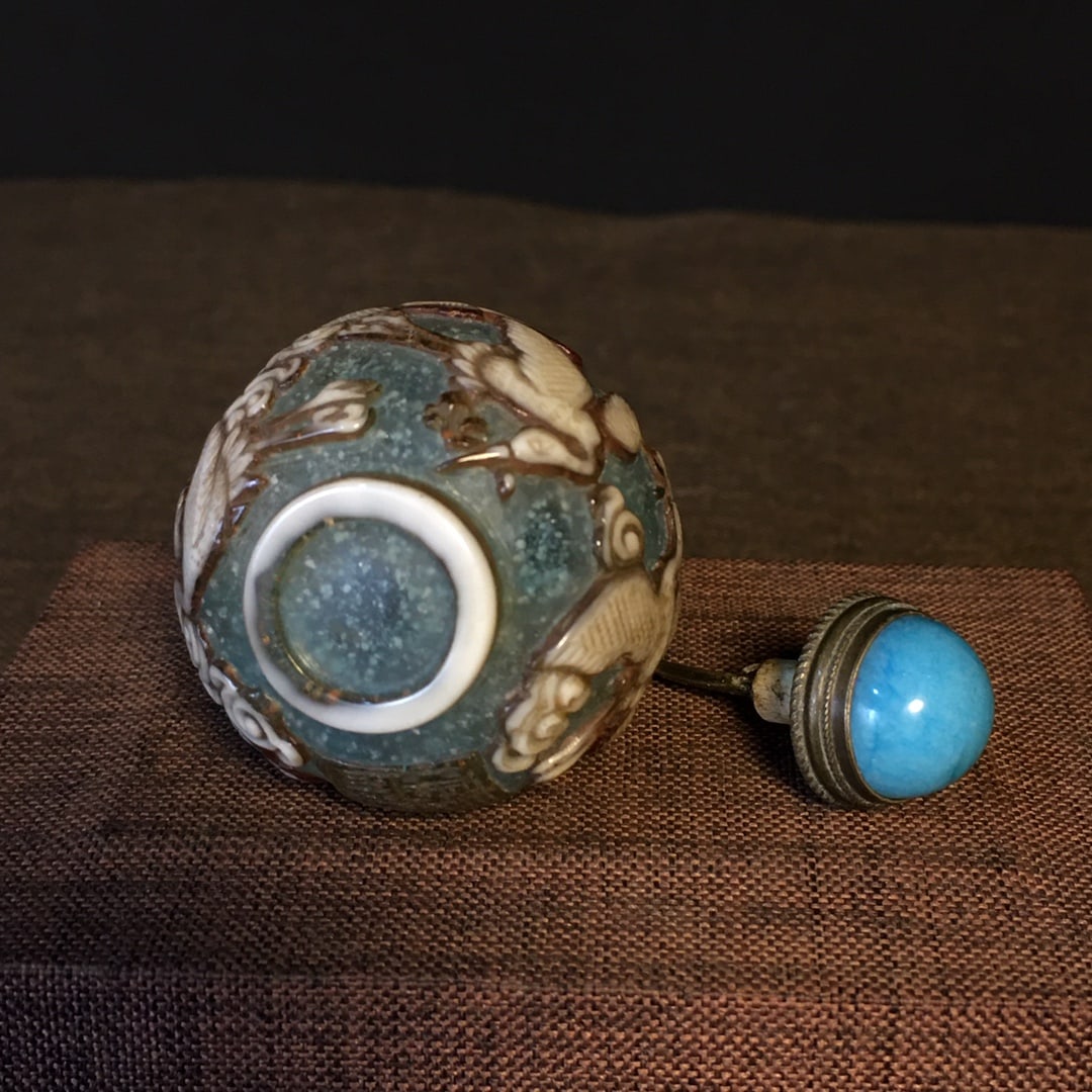 Old Peking Glass Gourd Snuff Bottle - 9