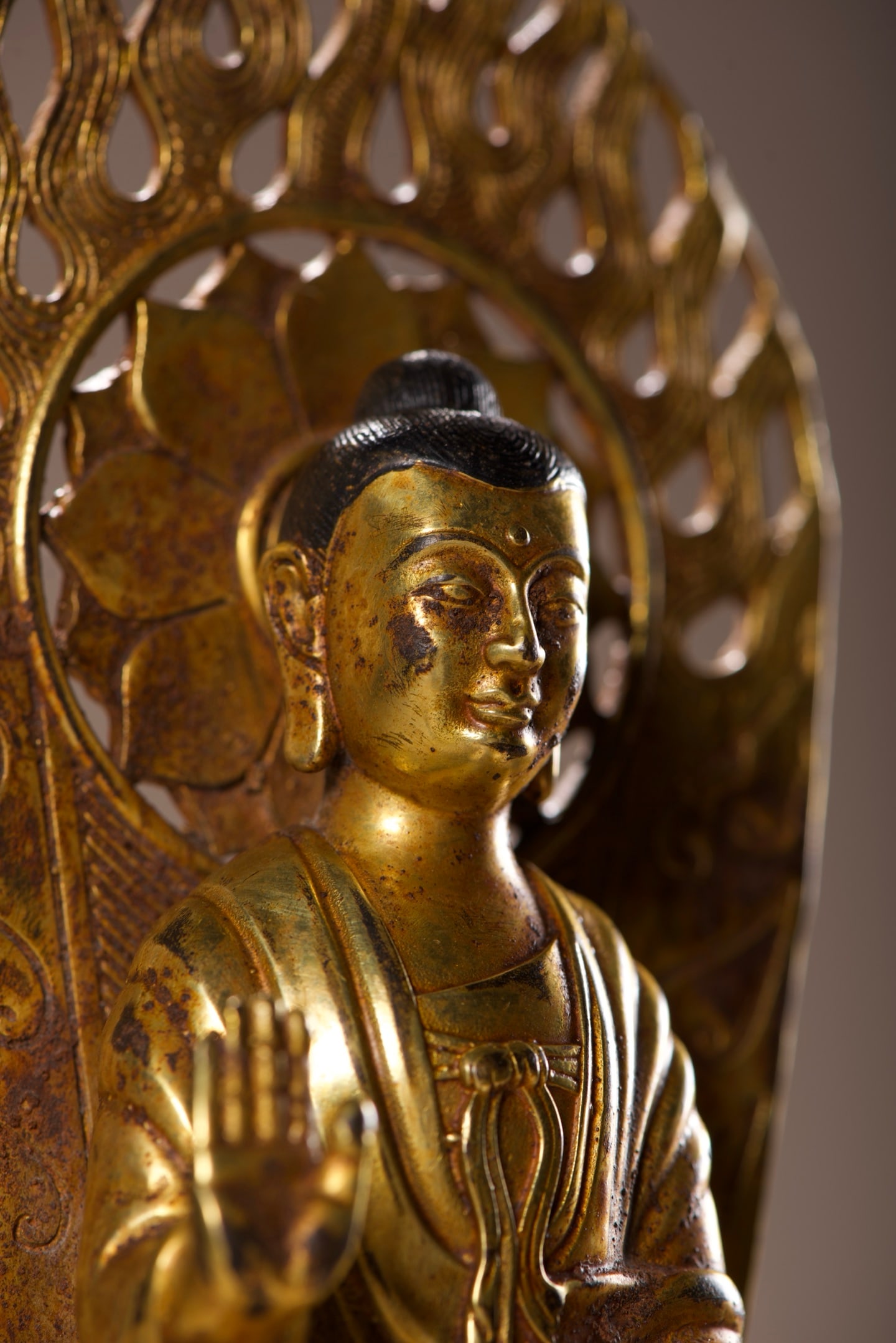 Old Gilt Gold Bronze Buddha Statue - 4