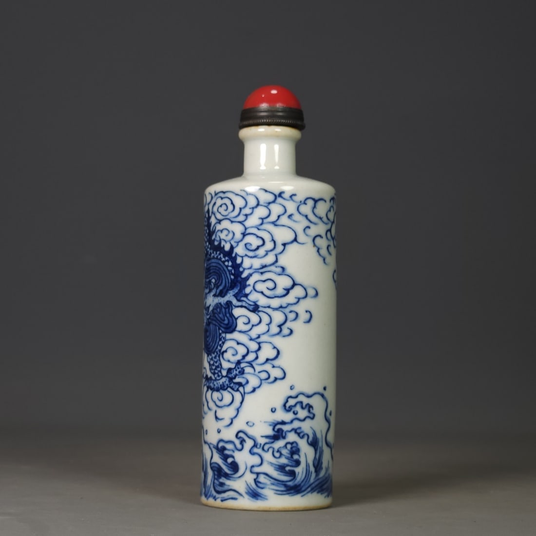 Blue and White Porcelain Dragon Design Snuff Bottle - 2