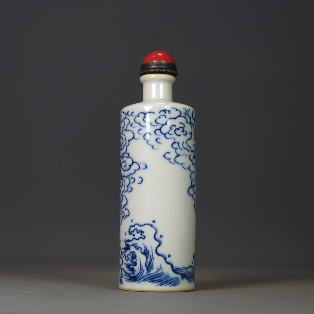 Blue and White Porcelain Dragon Design Snuff Bottle - 4