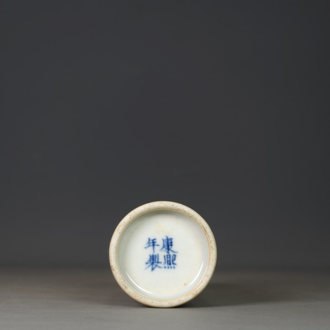 Blue and White Porcelain Dragon Design Snuff Bottle - 9
