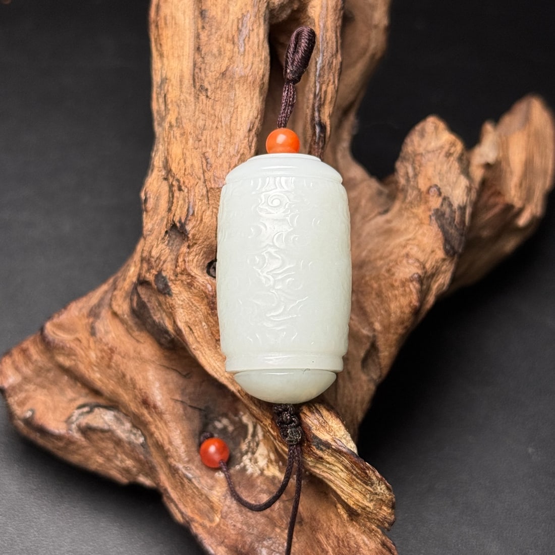 Natural Hetian Jade Buddha Pendant: Title: Old Hetian Jade Dragon Pendant Date/Period: After2044 Origin: Chinese Dimension: 59x80x25(mm) 2.32x3.15x0.98(inches) Weight 0.35 lbs/157g Materials: Hetian Jade Reserve: $328.00 Shipping: