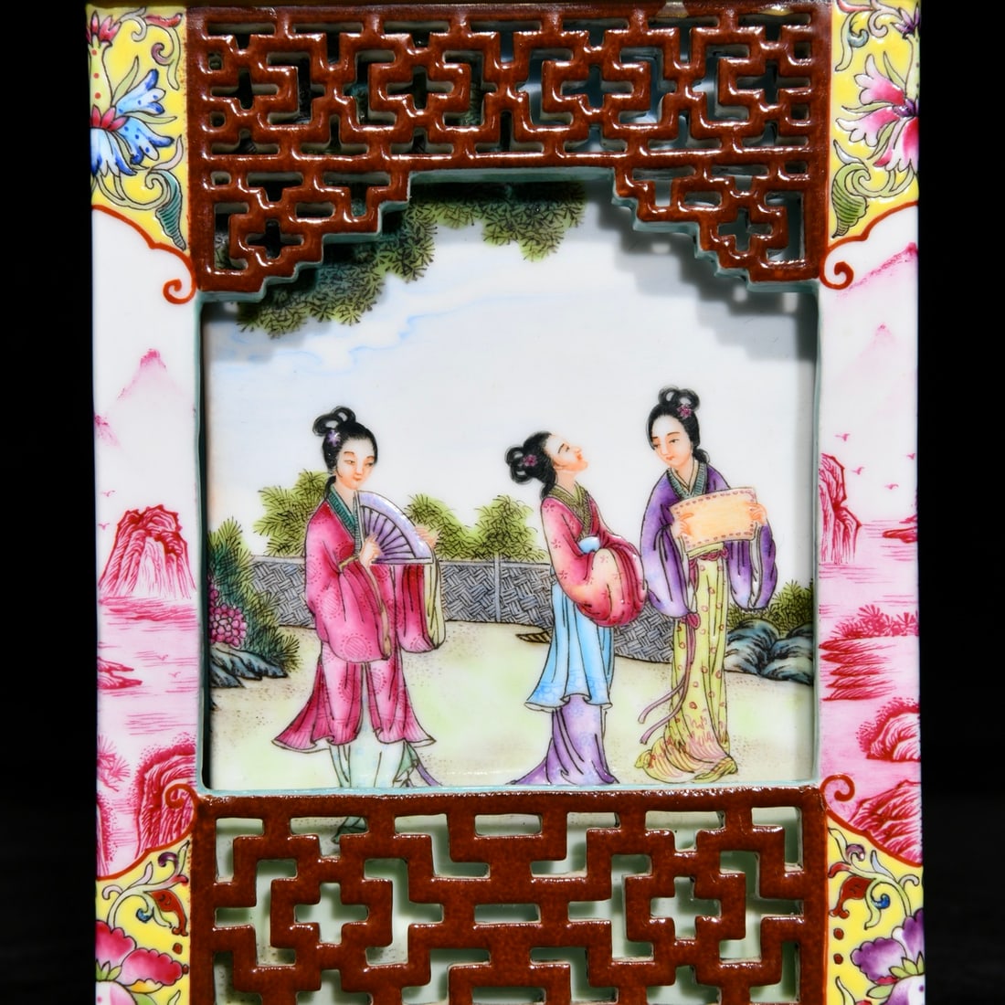Chinese Gilt Gold Famille Rose Figure Porcelain Brush Pot - 8