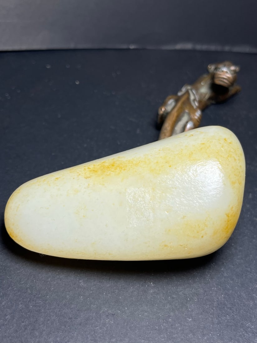 Chinese Natural Hetian Jade Original Stone Statue - 4