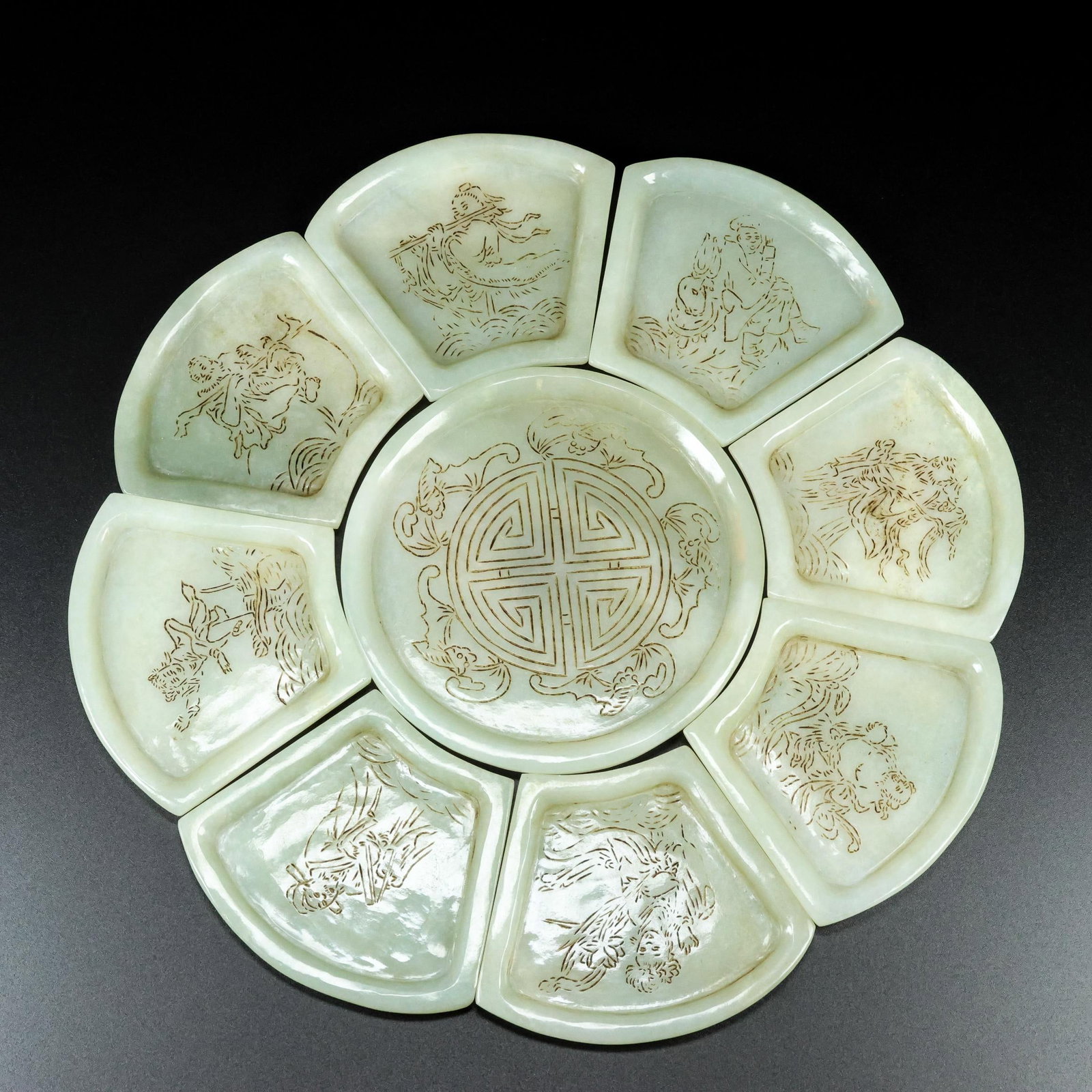 A Set Chinese Hetian Jade Small Plate: Title: Old Hetian Jade Dragon Pendant Date/Period: After2069 Origin: Chinese Dimension: 59x80x25(mm) 2.32x3.15x0.98(inches) Weight 0.35 lbs/157g Materials: Hetian Jade Reserve: $899.00 Shipping: