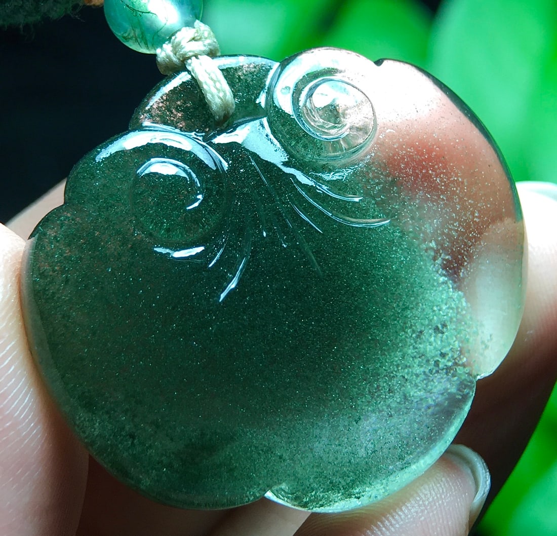 Natural Green Crystal Ruyi Pendant - 3