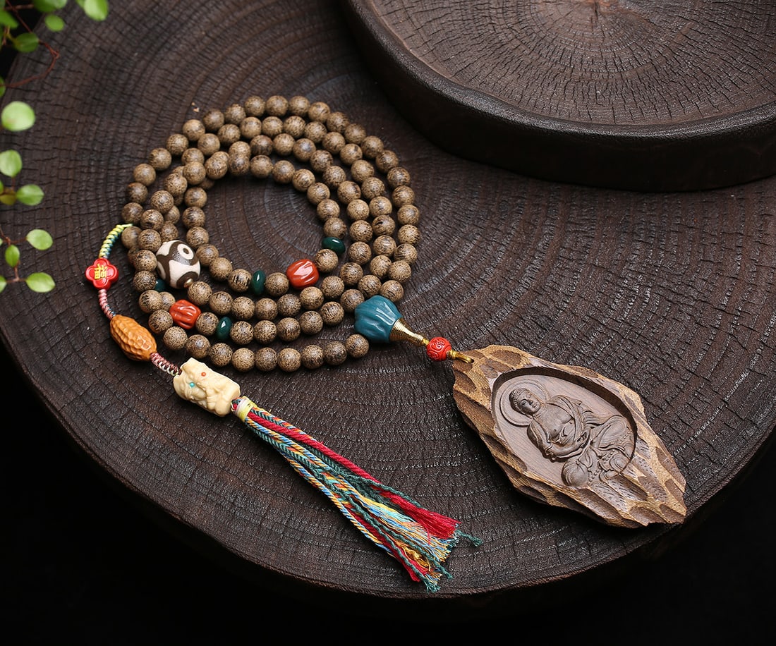 Chenxiang Wood Hand Carved Buddha Pendant w Necklace - 2