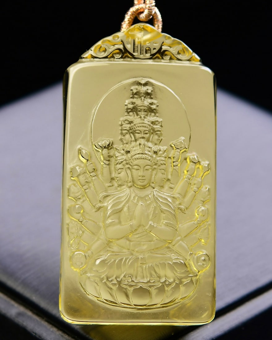 Yellow Crystal Carved Thousands Hands Guanyin Pendant: Title: Old Hetian Jade Dragon Pendant Date/Period: After2101 Origin: Chinese Dimension: 59x80x25(mm) 2.32x3.15x0.98(inches) Weight 0.35 lbs/157g Materials: Hetian Jade Reserve: $220.00 Shipping: