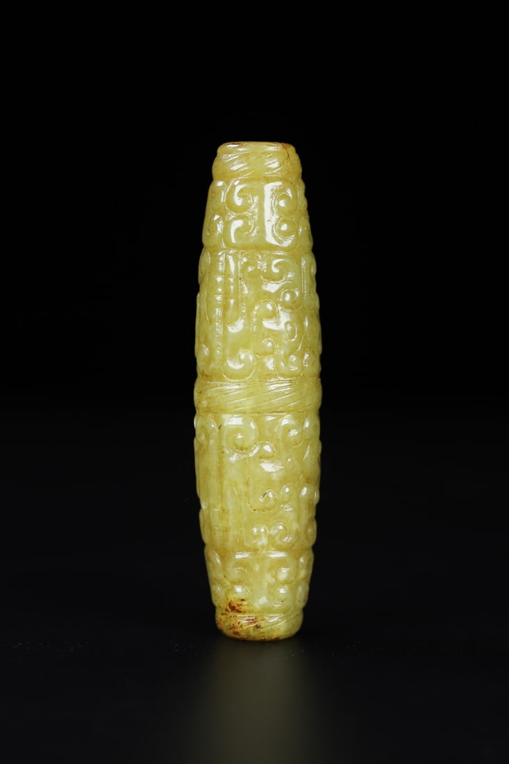 Old Hetian Jade Pendant - Lezi: Title: Old Hetian Jade Dragon Pendant Date/Period: After2115 Origin: Chinese Dimension: 59x80x25(mm) 2.32x3.15x0.98(inches) Weight 0.35 lbs/157g Materials: Hetian Jade Reserve: $356.00 Shipping: Domes