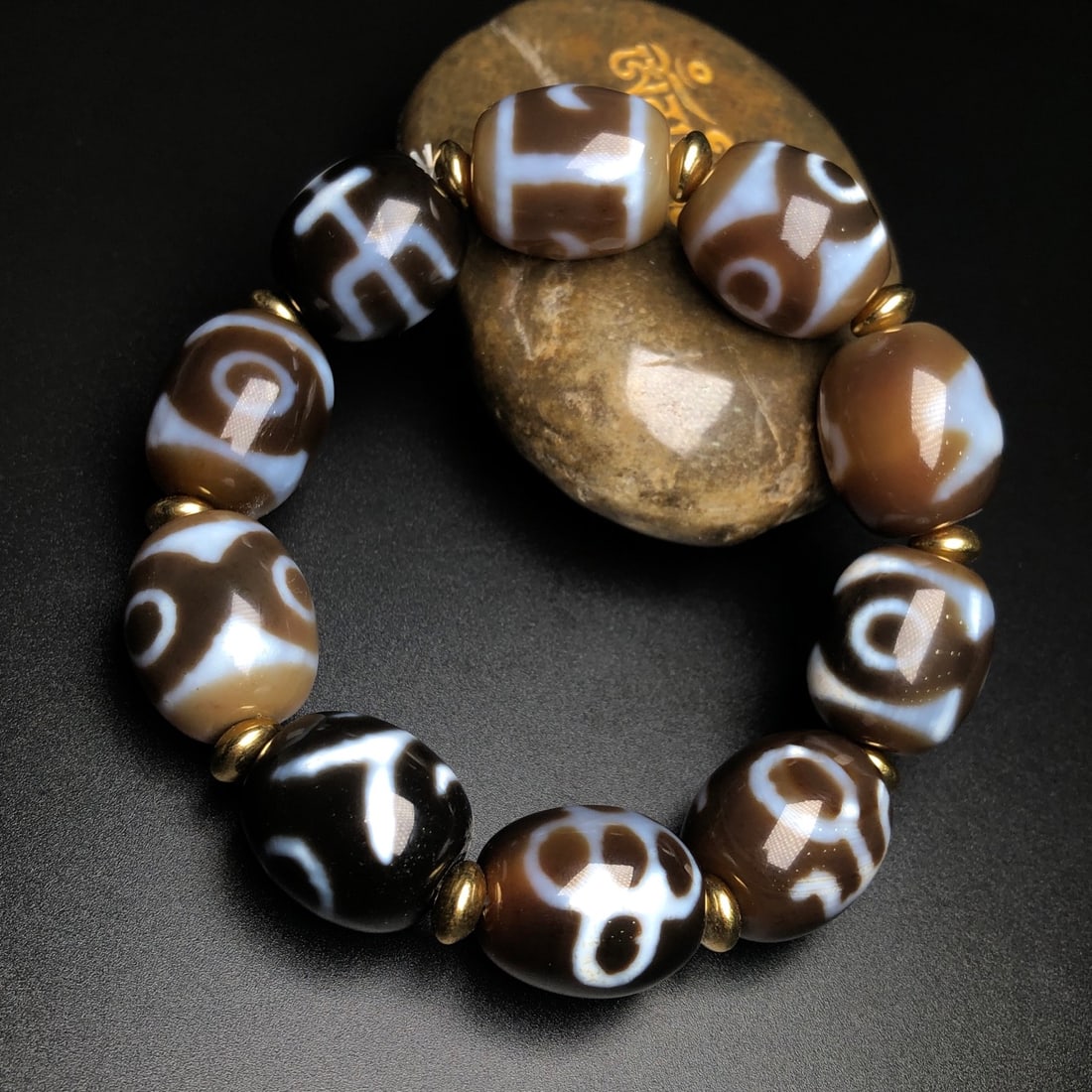 Old Tibetan DZI Agate Hand Chain - 2
