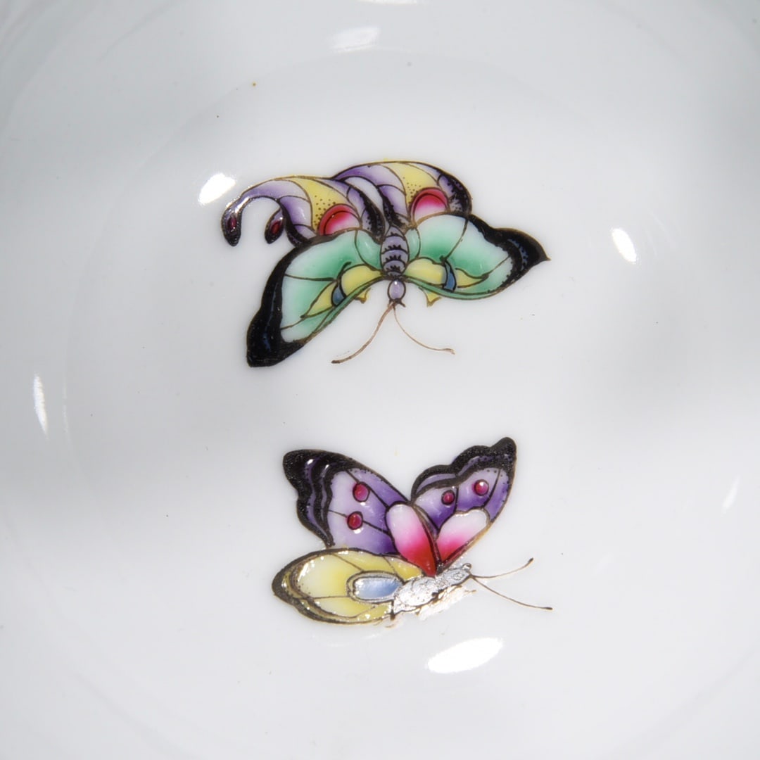 A Pair Yellow Glaze Porcelain Butterfly Bowl - 6