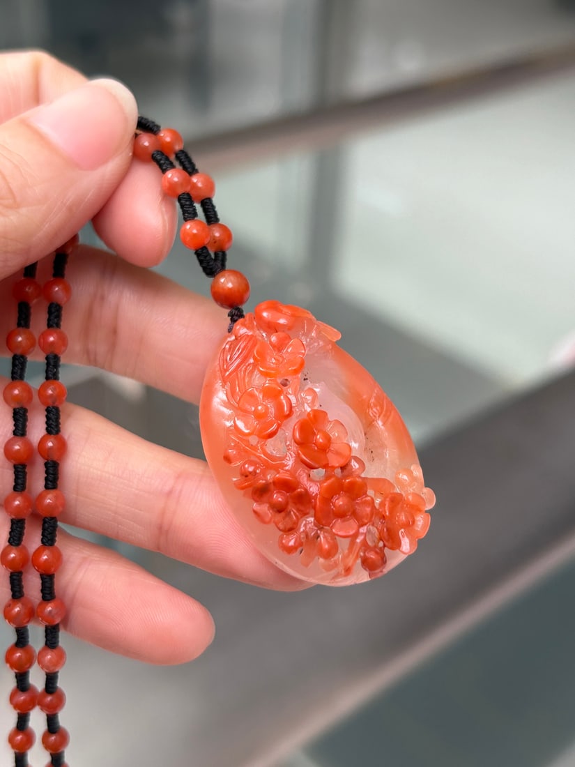 Natural Nanhong Agate Hand Carved Magpie and Plum Blossom Pendant - 2