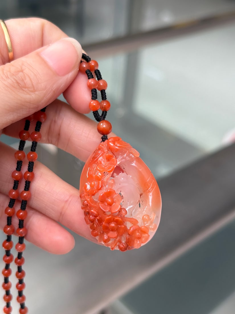 Natural Nanhong Agate Hand Carved Magpie and Plum Blossom Pendant - 3