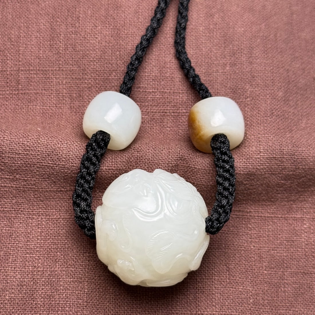 Old Hetian Jade Chi Dragon Ball Necklace (1 of 7)
