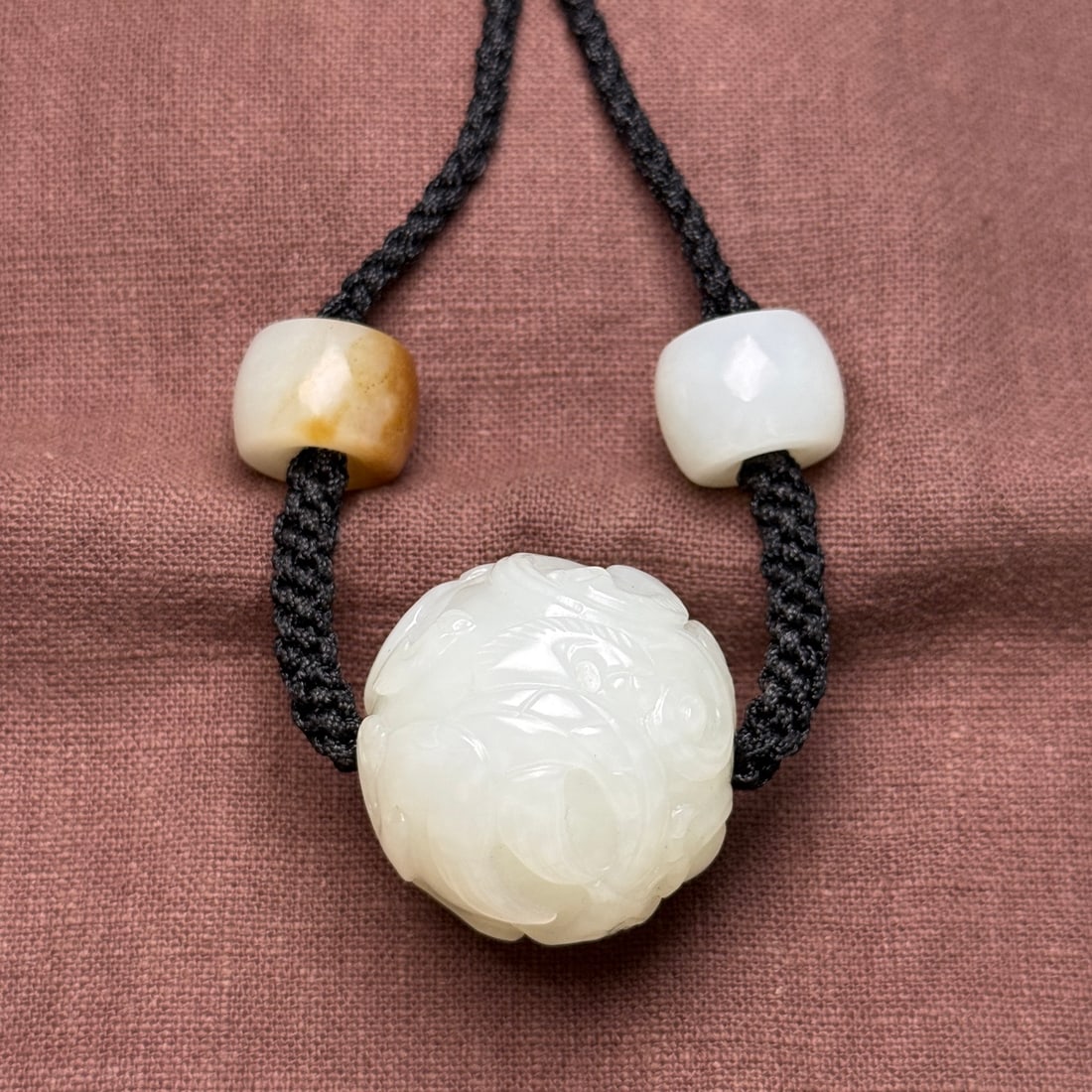 Old Hetian Jade Chi Dragon Ball Necklace - 2