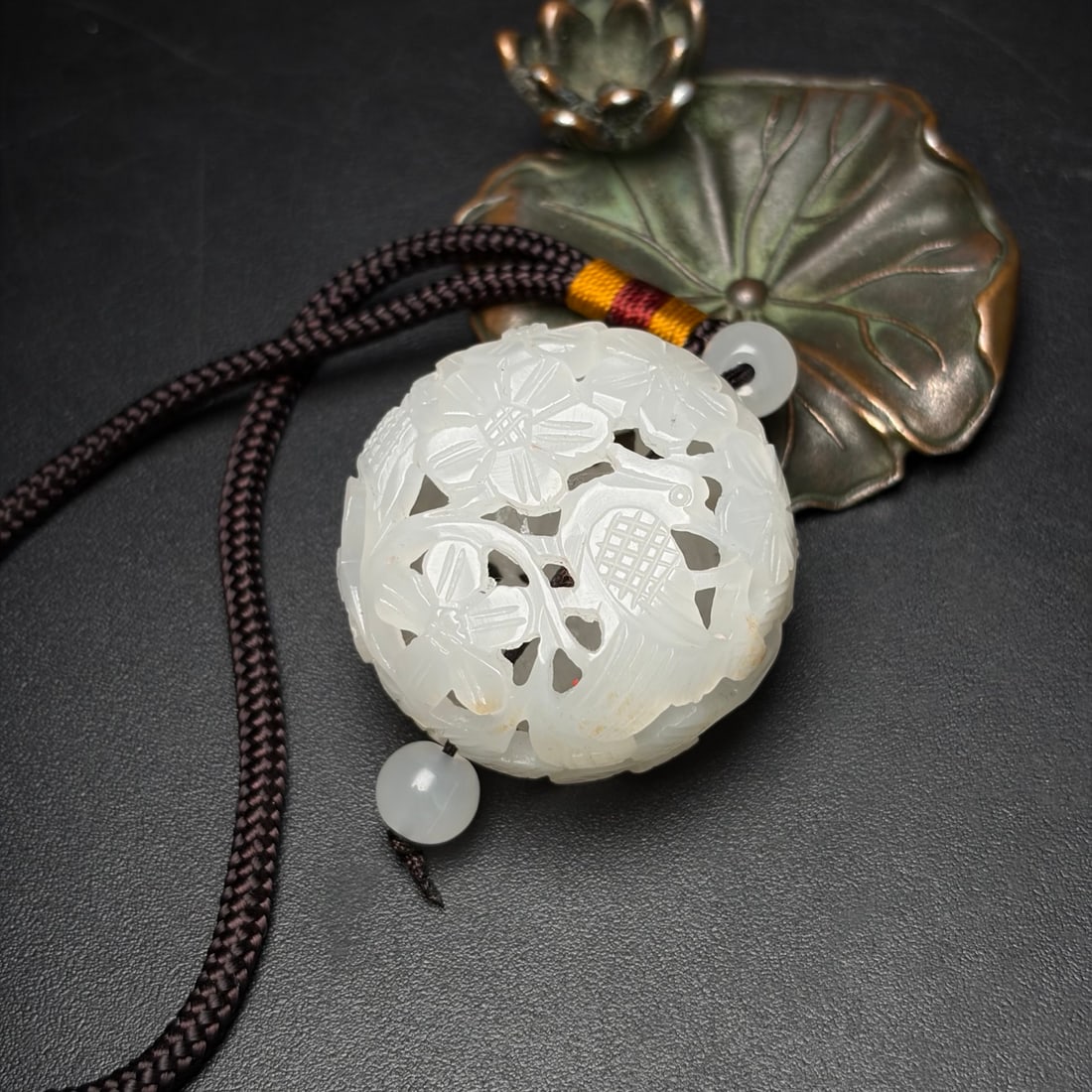 Openwork White Hetian Jade Flower Bird Pendant - 2