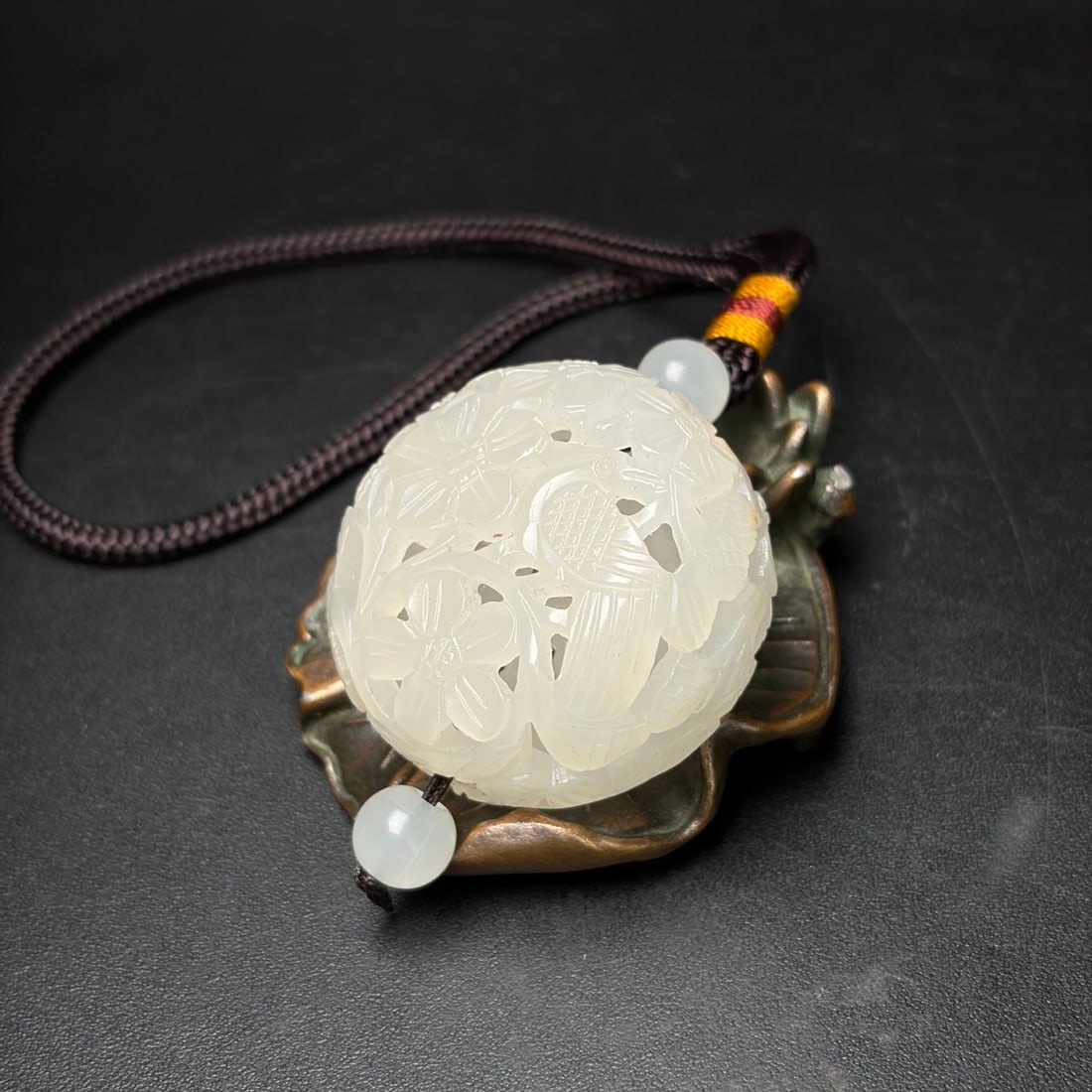 Openwork White Hetian Jade Flower Bird Pendant - 3