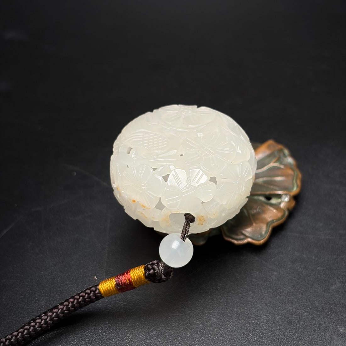 Openwork White Hetian Jade Flower Bird Pendant - 5