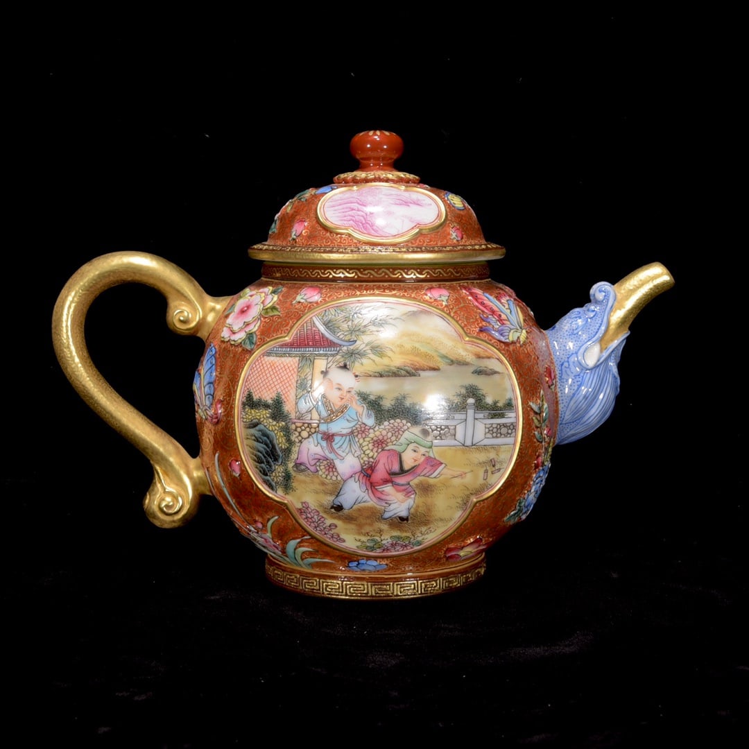 Superb Gilt Gold Famille Rose Porcelain Teapot - 3