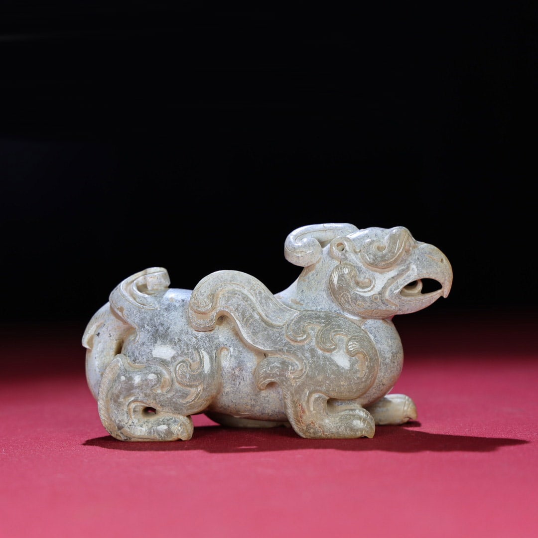 Old Hetian Jade Beast Statue (1 of 9)