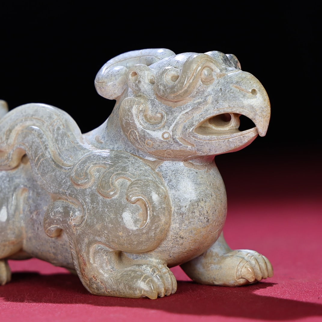Old Hetian Jade Beast Statue - 3