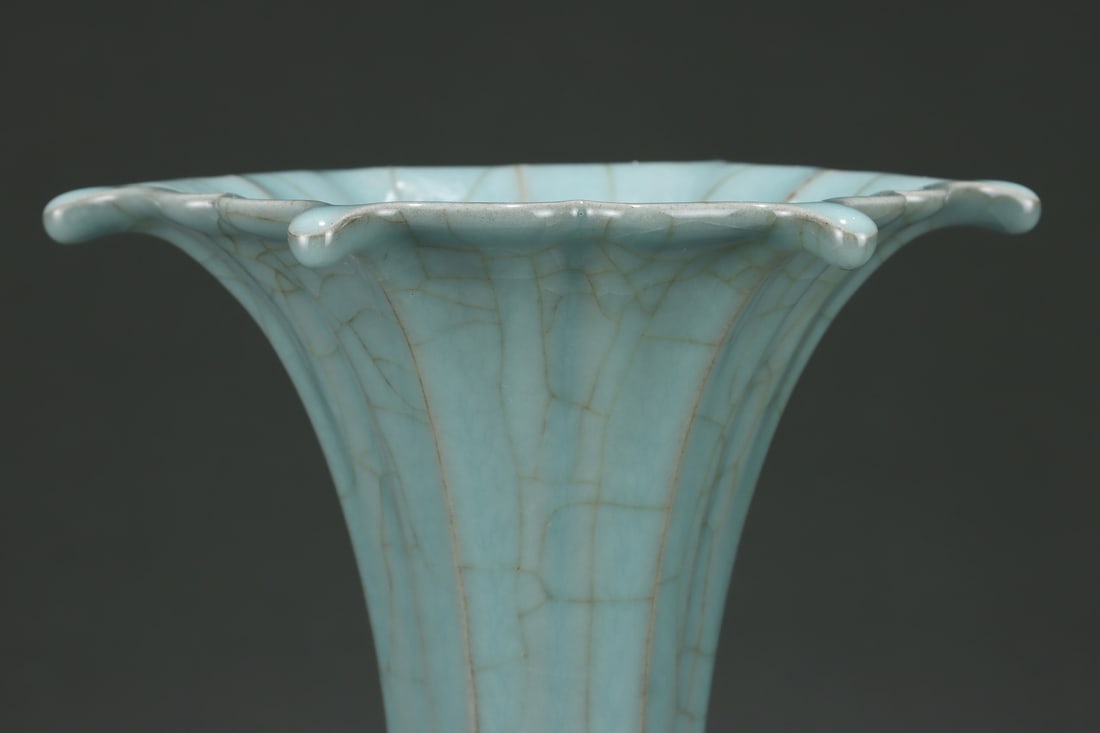 Song Dynasty Guan Kiln Porcelain Hua Gu w Box - 5