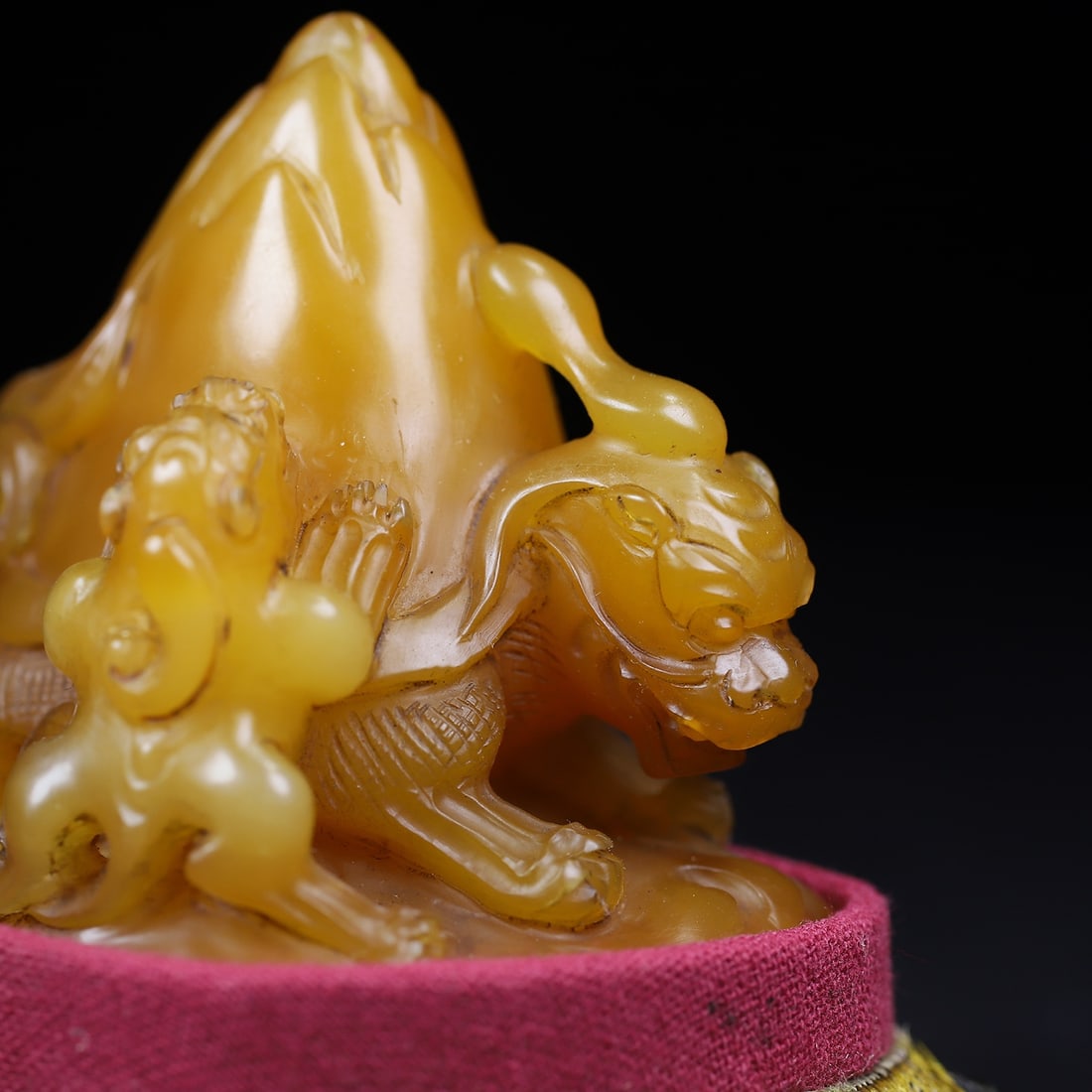 Vintage Shoushan Soapstone Hand-Carved Seal/Stamp Beast - 3