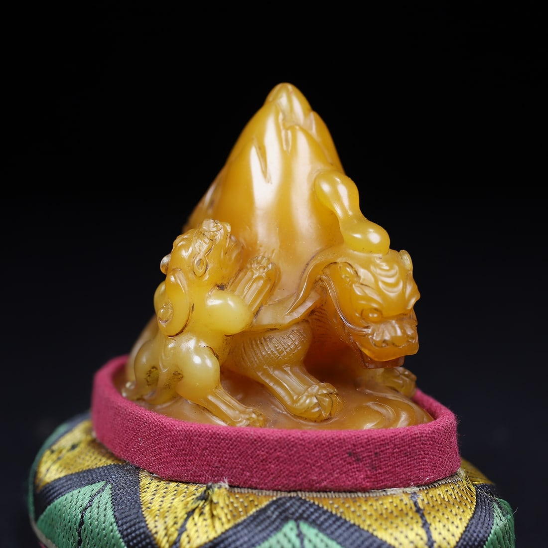 Vintage Shoushan Soapstone Hand-Carved Seal/Stamp Beast - 4