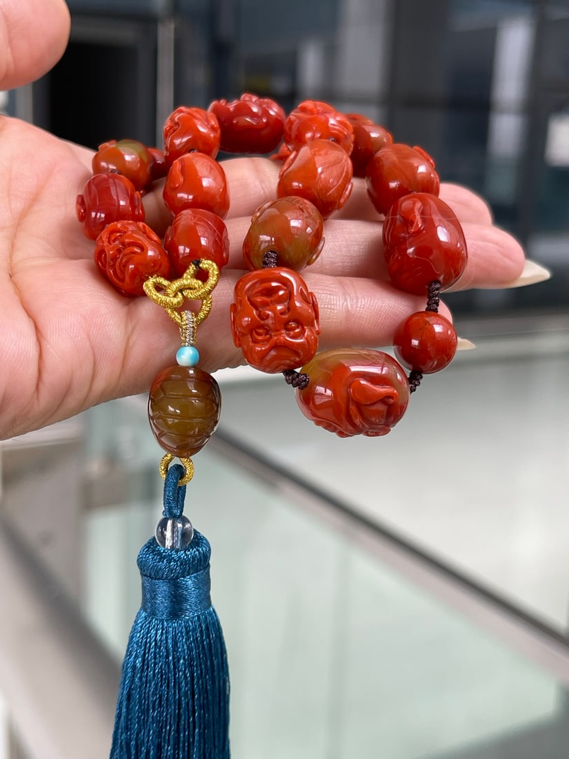 Natural Nanhong Agate Carved Eighteen Arhat Hand Chain with Certificate - 2