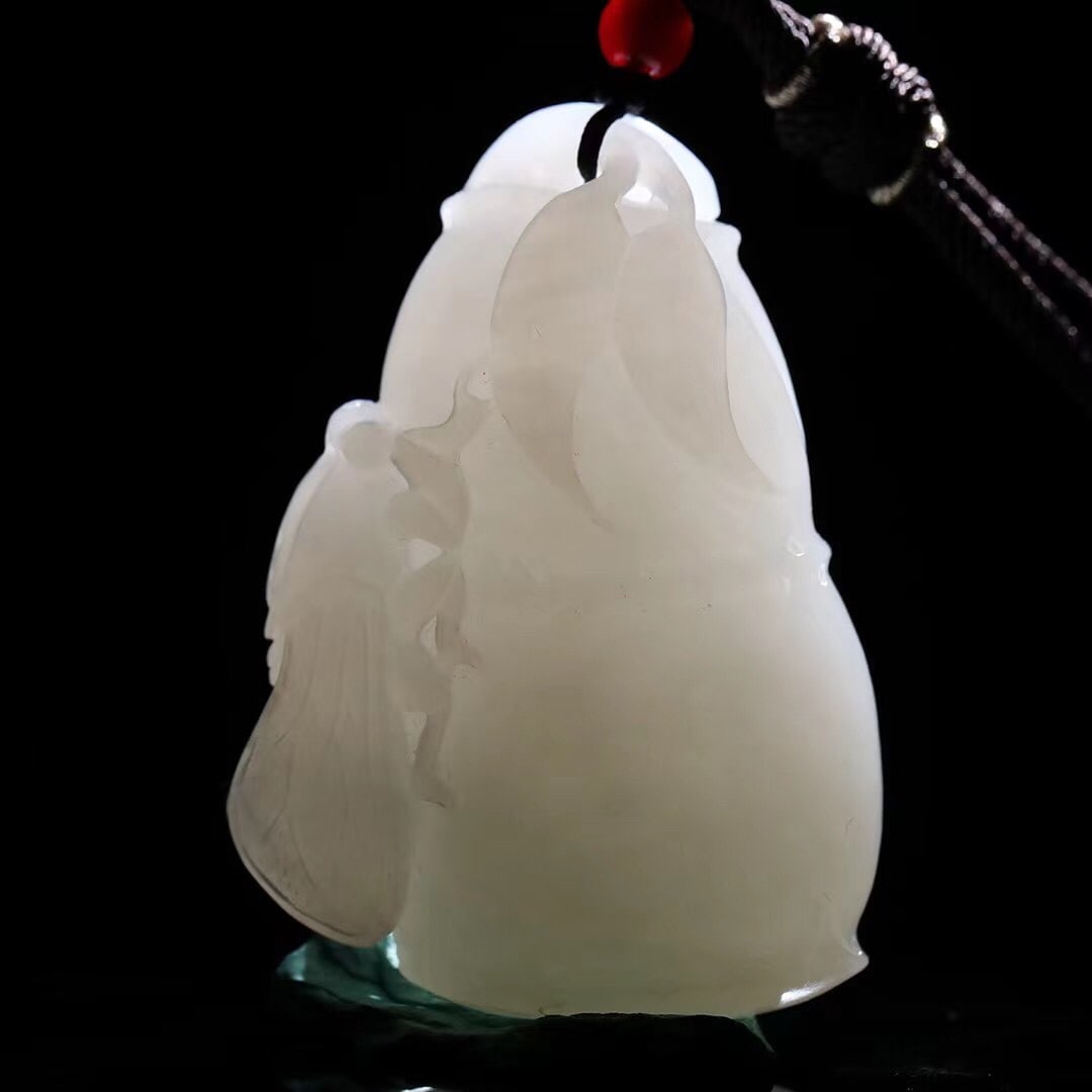 Chinese White Hetian Jade Carved Bamboo Cicada Pendant with Certificate - 3