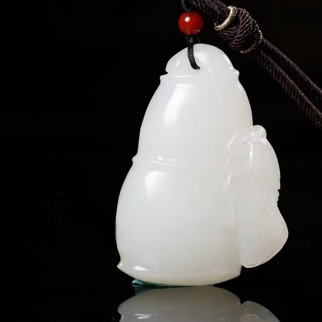 Chinese White Hetian Jade Carved Bamboo Cicada Pendant with Certificate - 4