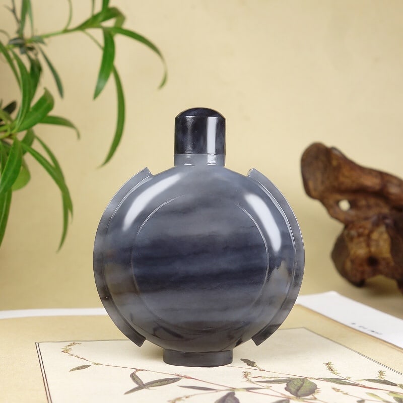 Gray Hetian Jade Snuff Bottle - 2