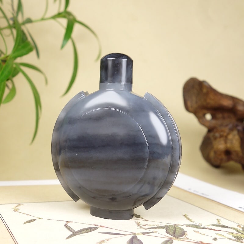 Gray Hetian Jade Snuff Bottle - 3
