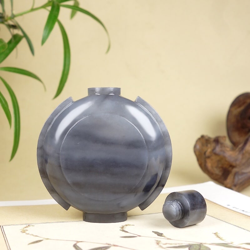 Gray Hetian Jade Snuff Bottle - 4