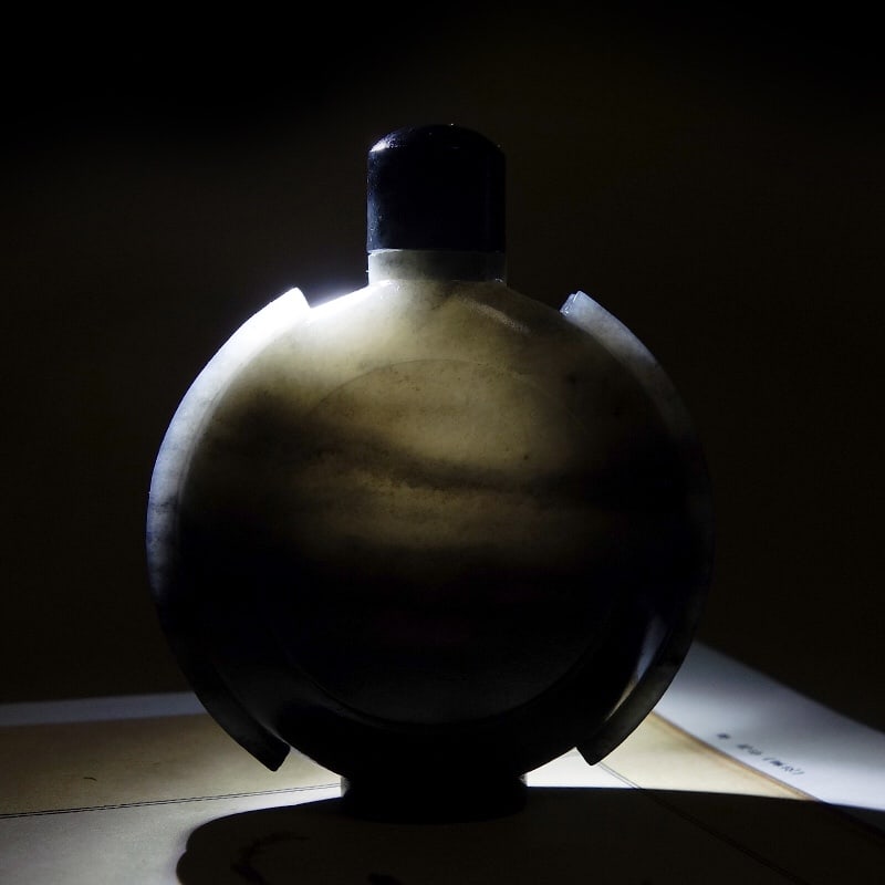 Gray Hetian Jade Snuff Bottle - 8