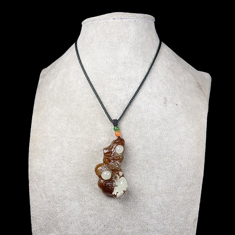 Natural Hetian Jade Carved Beetle Pendant - 8