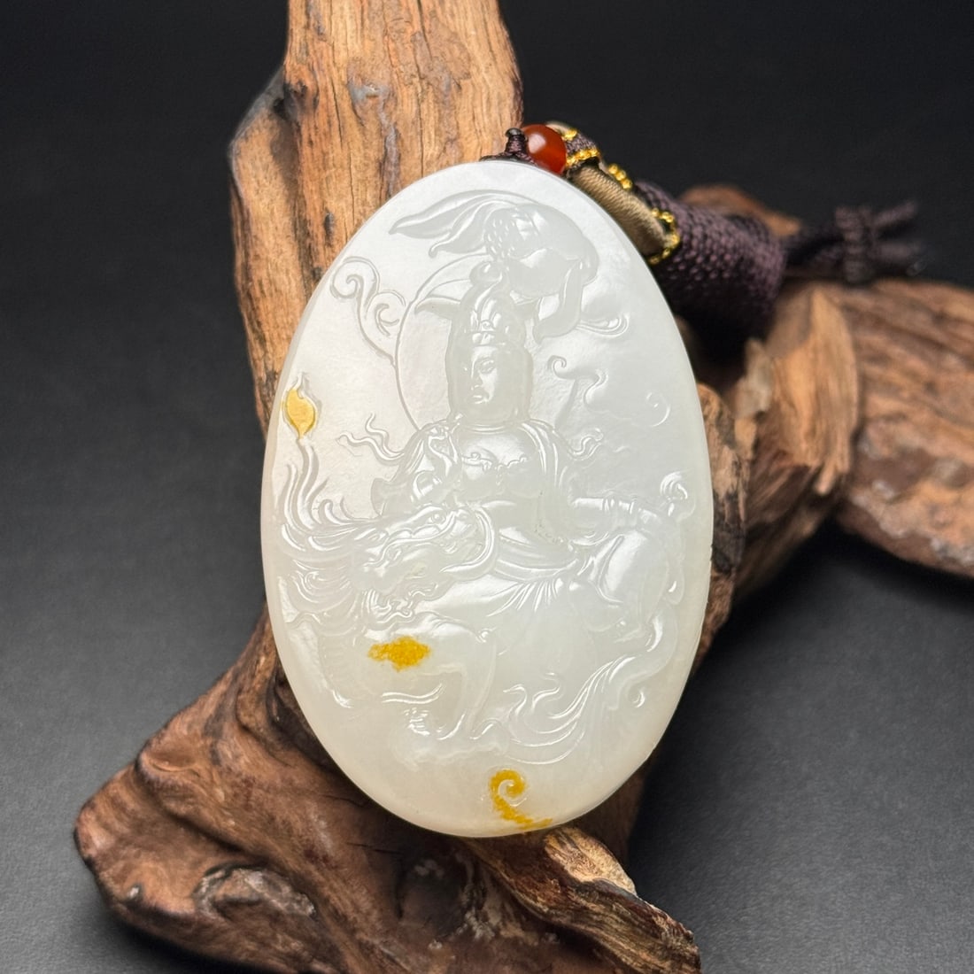 Natural Hetian Jade Carved Kwan-yin Pendant: Title: Old Hetian Jade Dragon Pendant Date/Period: After2179 Origin: Chinese Dimension: 59x80x25(mm) 2.32x3.15x0.98(inches) Weight 0.35 lbs/157g Materials: Hetian Jade Reserve: $450.00 Shipping: