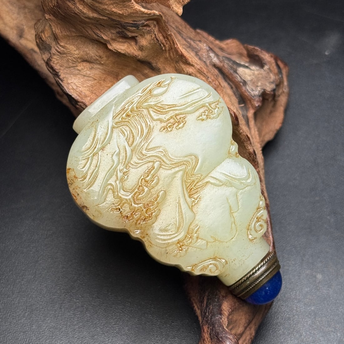 Old Hetian Jade Snuff Bottle - 3
