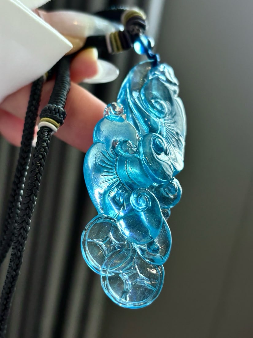 Beautiful Natural Aquamarine Carved Ruyi Pendant: Title: Old Hetian Jade Dragon Pendant Date/Period: After2189 Origin: Chinese Dimension: 59x80x25(mm) 2.32x3.15x0.98(inches) Weight 0.35 lbs/157g Materials: Hetian Jade Reserve: $299.00 Shipping: Domes
