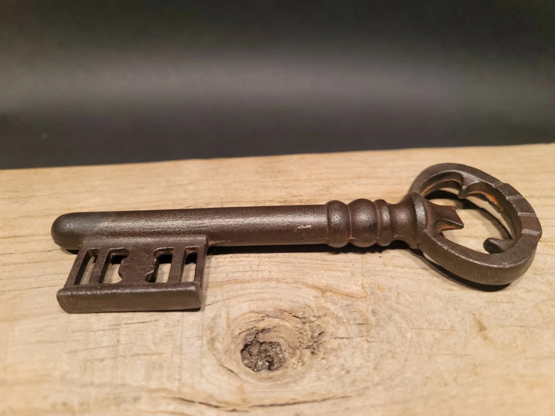 Cast Iron Large Skeleton Church Key - 10