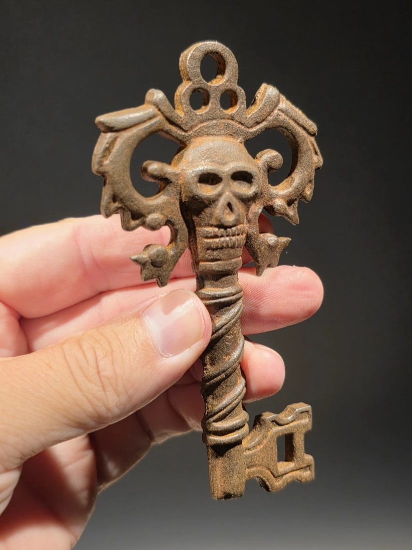 4" Large Iron Skeleton Key - 7