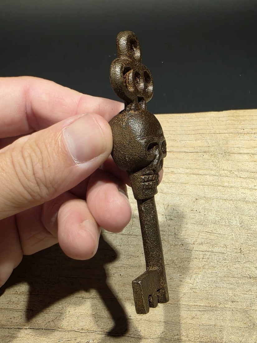 3 1/2" Iron Skeleton Key - 6
