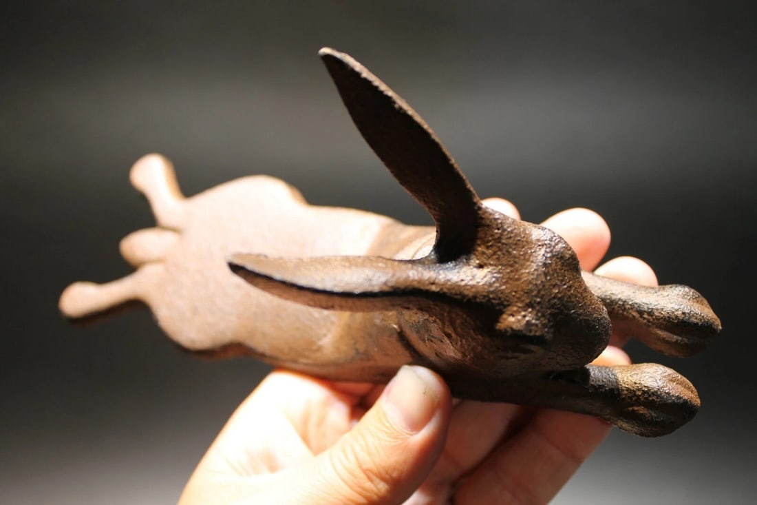 Cast Iron Door Stop Rabbit Hare Wedge Rust/Black - 9