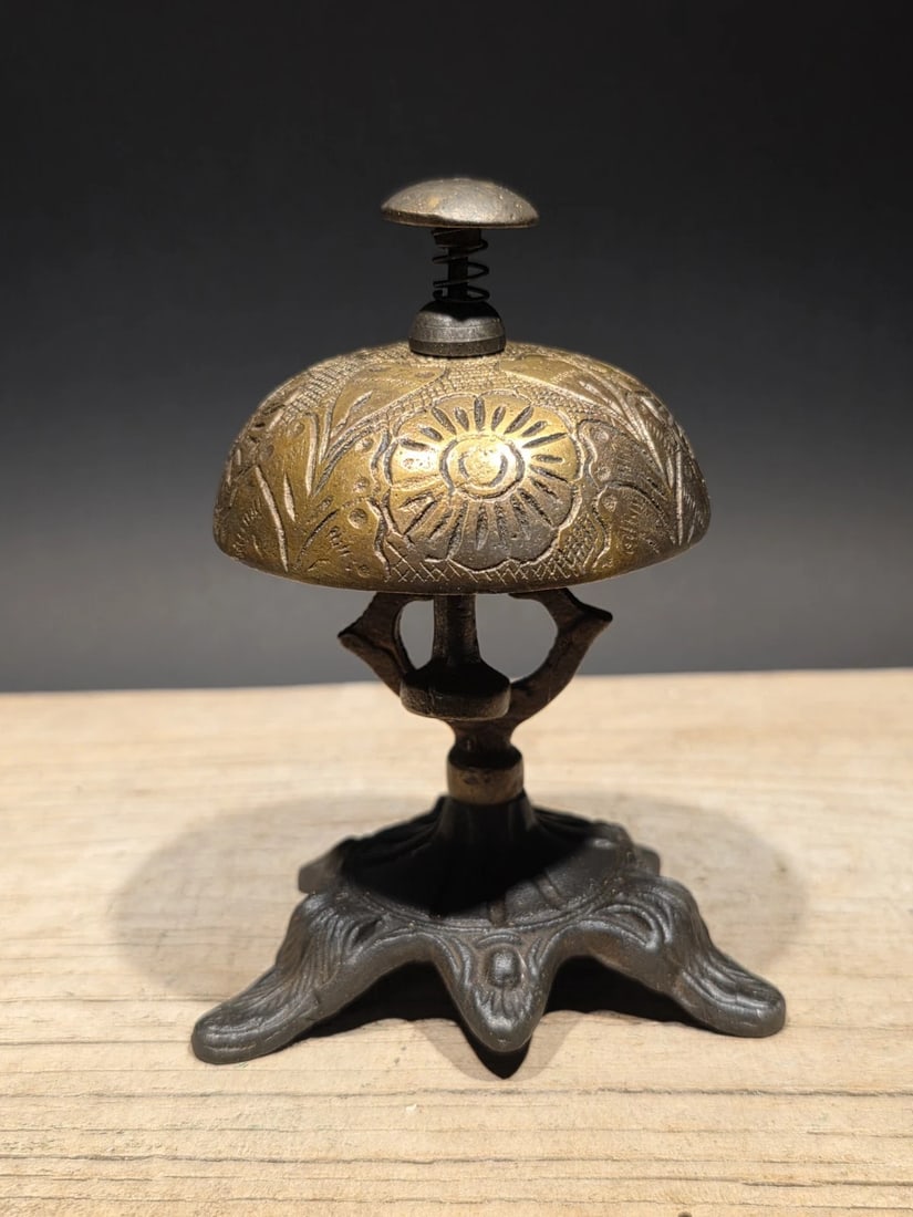Ornate Brass Table Desk Bell: 5" Tall x 3 3/4" Wide Just wonderful antique reproduction brass bell. Fully functional, great for use or display! Charming intricate decoration. Reserve: $30.00 Shipping: Domestic: Flat-rate of