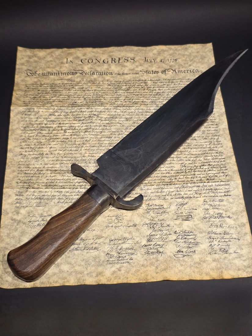19" Civil War Confederate Bowie Knife: 19" Wonderful Antique Style Reproduction Bowie Knife. Great historical design and style reminiscent of the Civil War era, this knife is a true gem for collectors and enthusiasts alike. The patina on