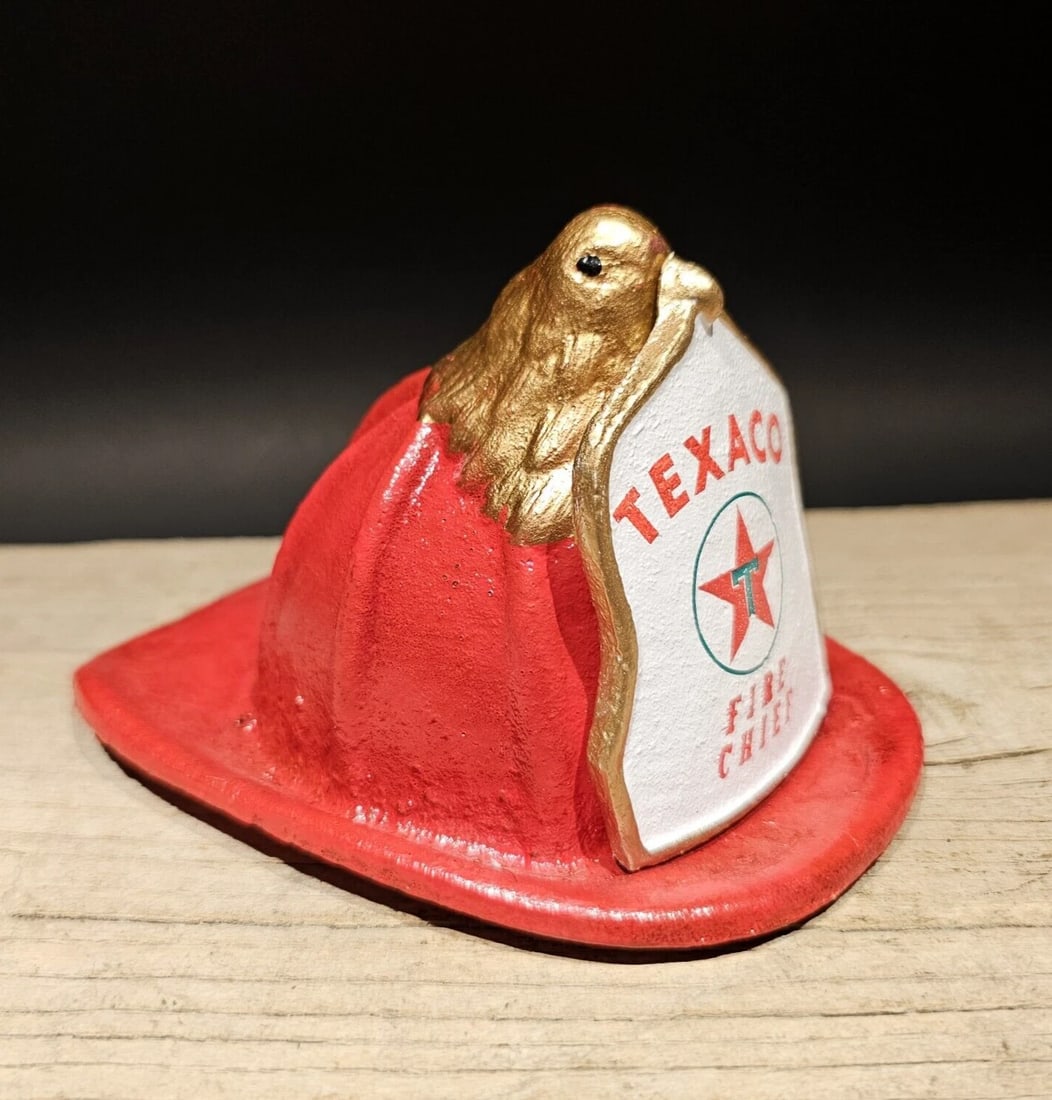 Miniature Cast Iron Texaco Fireman Helmet (1 of 14)
